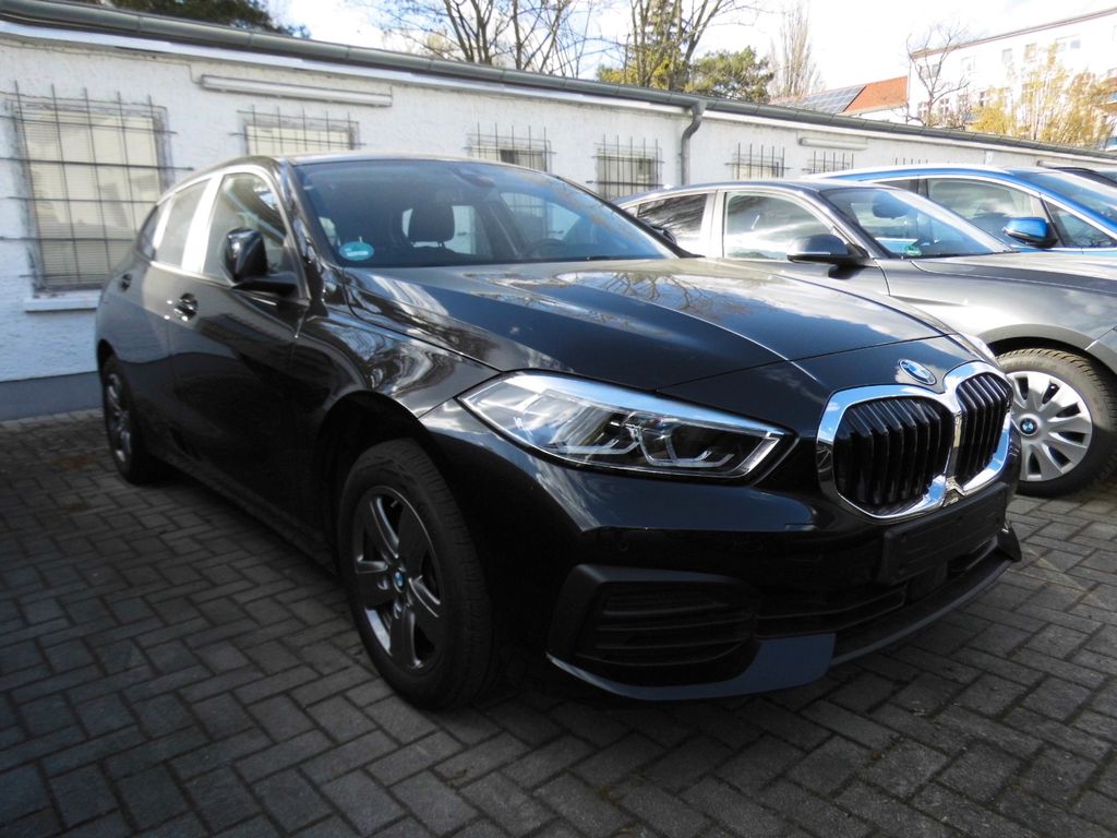 BMW 118 2024