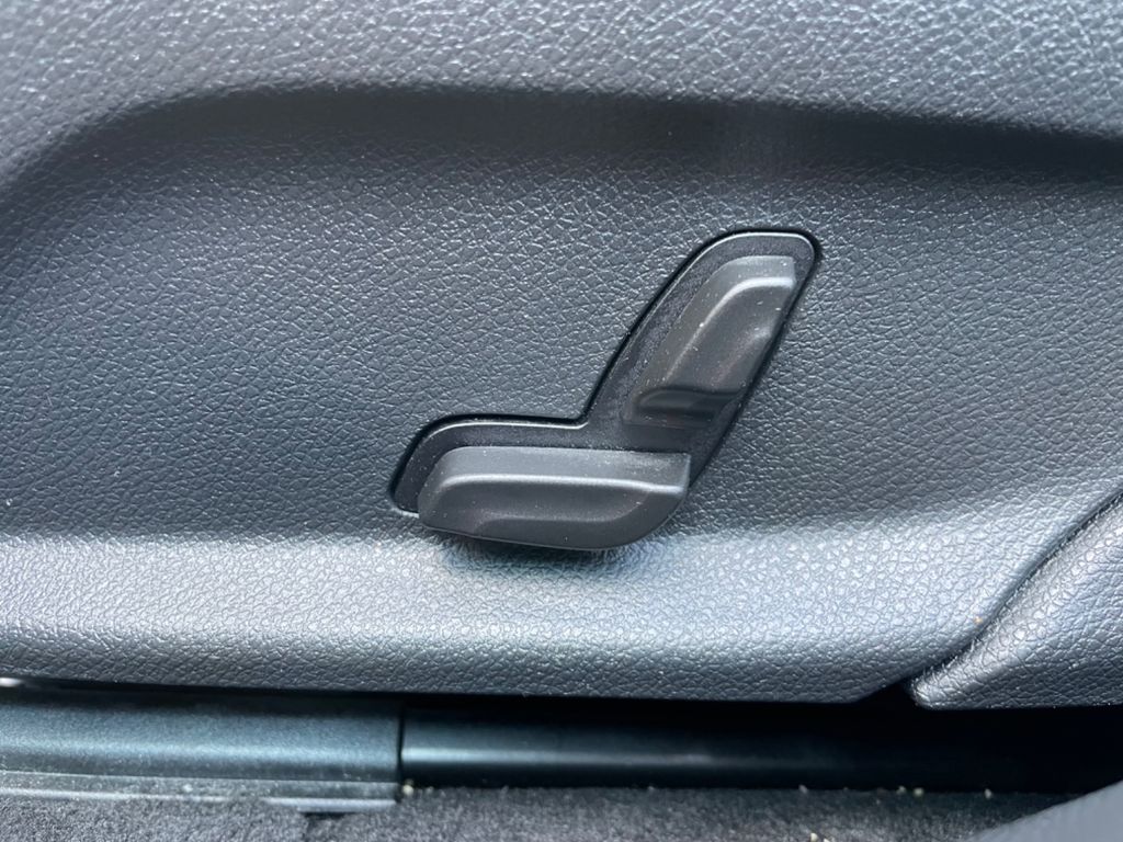 Mercedes-Benz C 300 2021