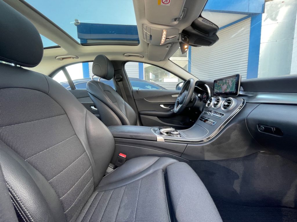 Mercedes-Benz C 300 2021