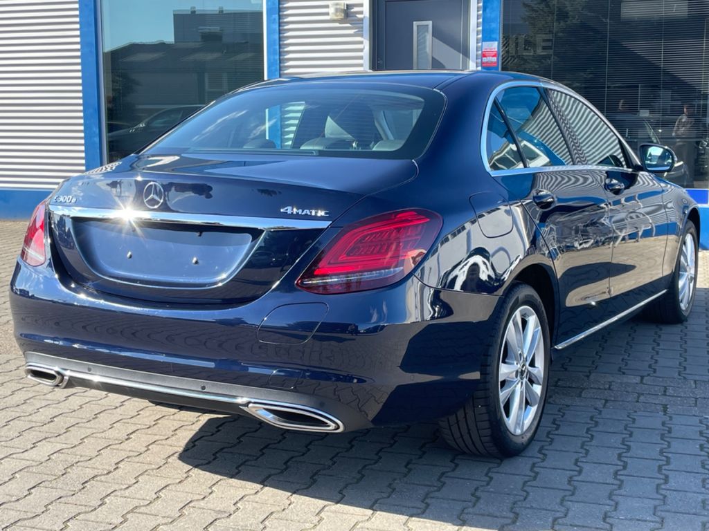 Mercedes-Benz C 300 2021