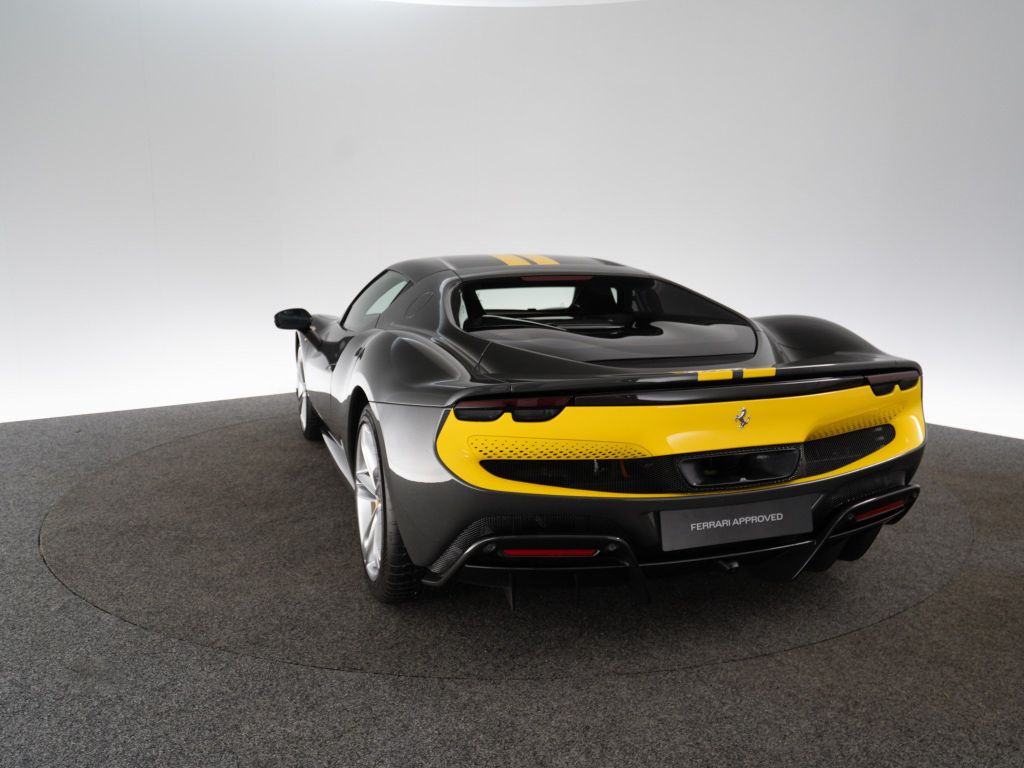 Ferrari 296 GTB 2024