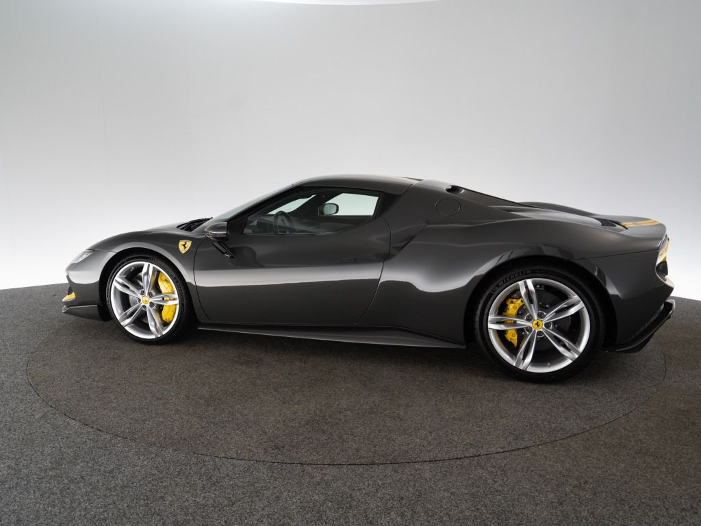 Ferrari 296 GTB 2024