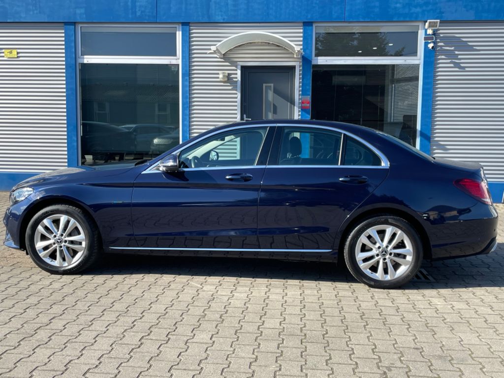 Mercedes-Benz C 300 2021