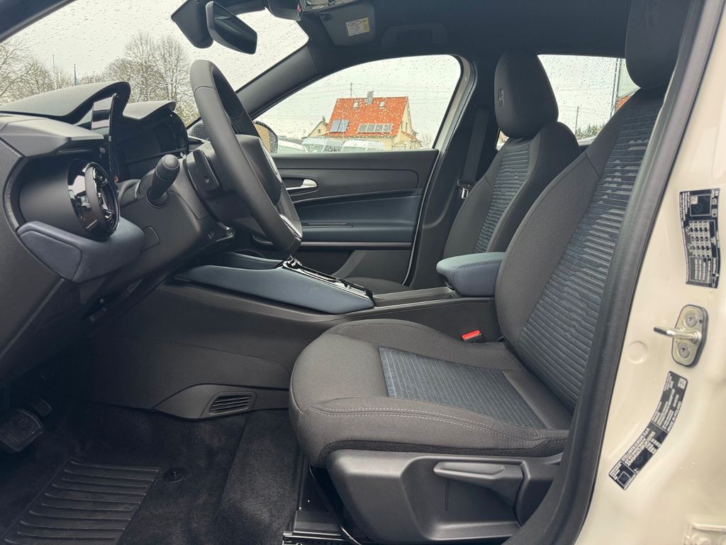 Alfa Romeo Junior 2025