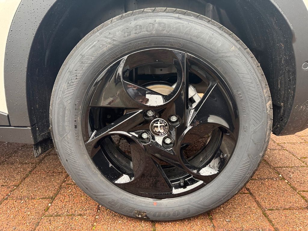 Alfa Romeo Junior 2025