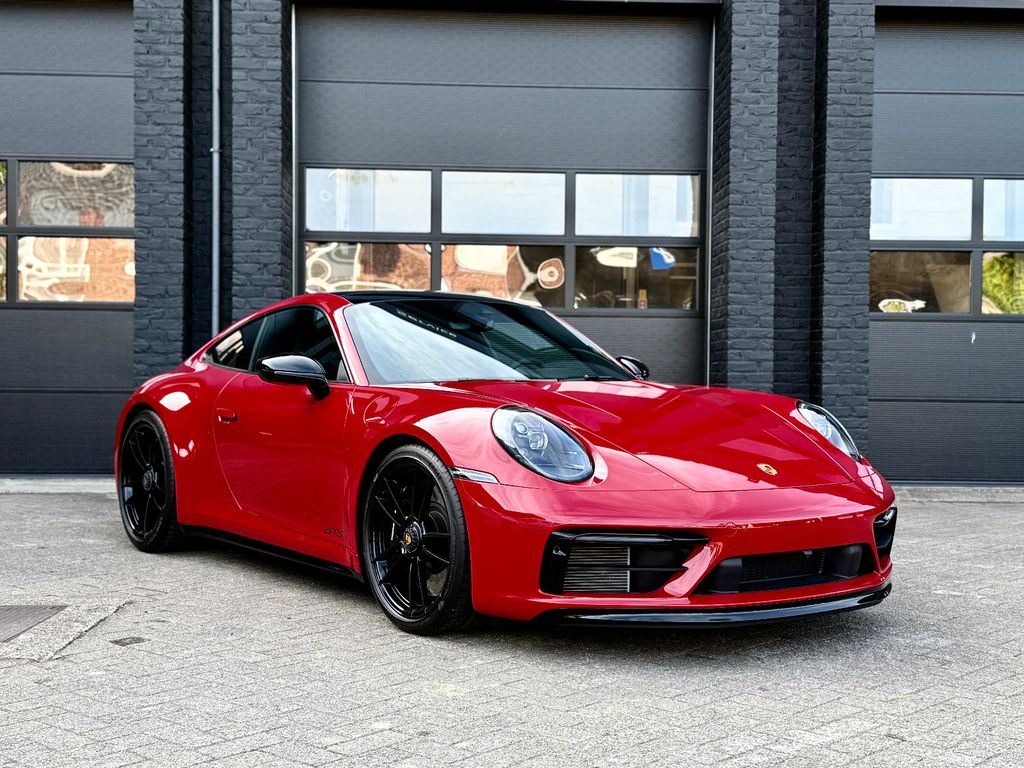 Porsche 911 2023