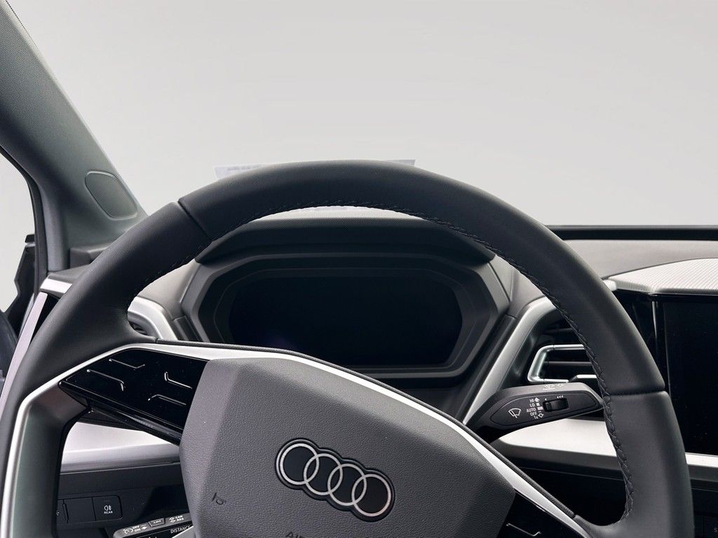 Audi Q4 e-tron 2024