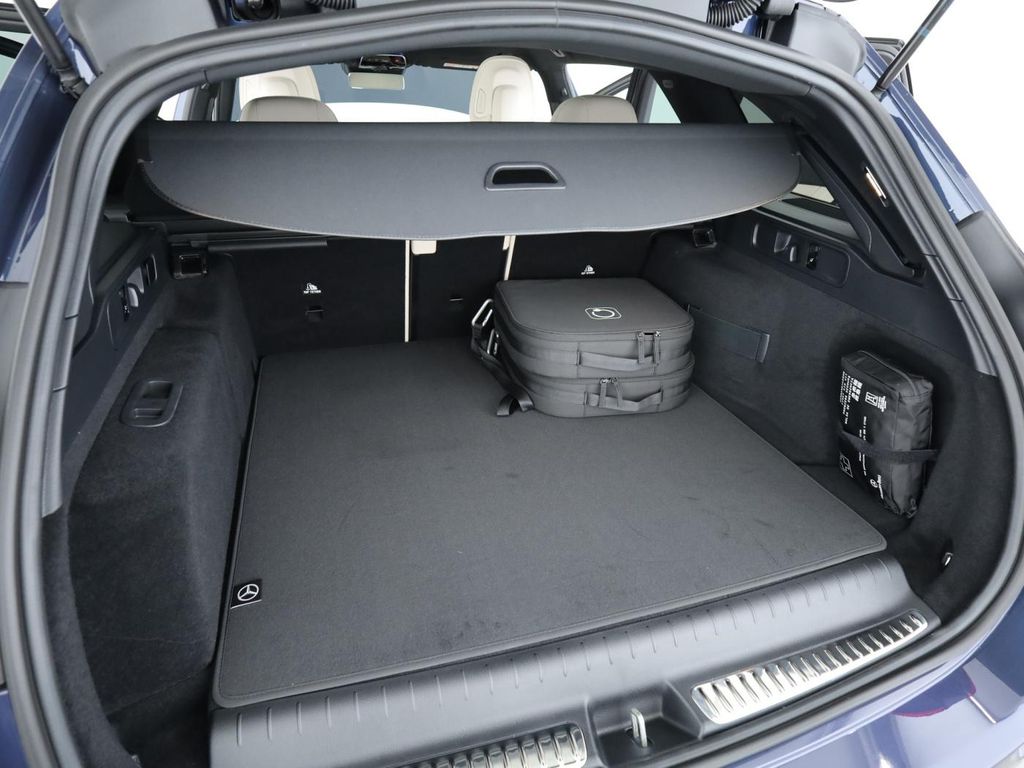 Mercedes-Benz C 300 2025