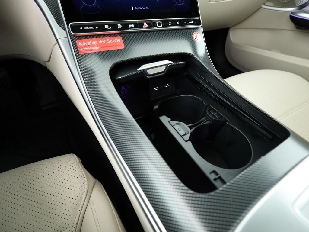 Mercedes-Benz C 300 2025