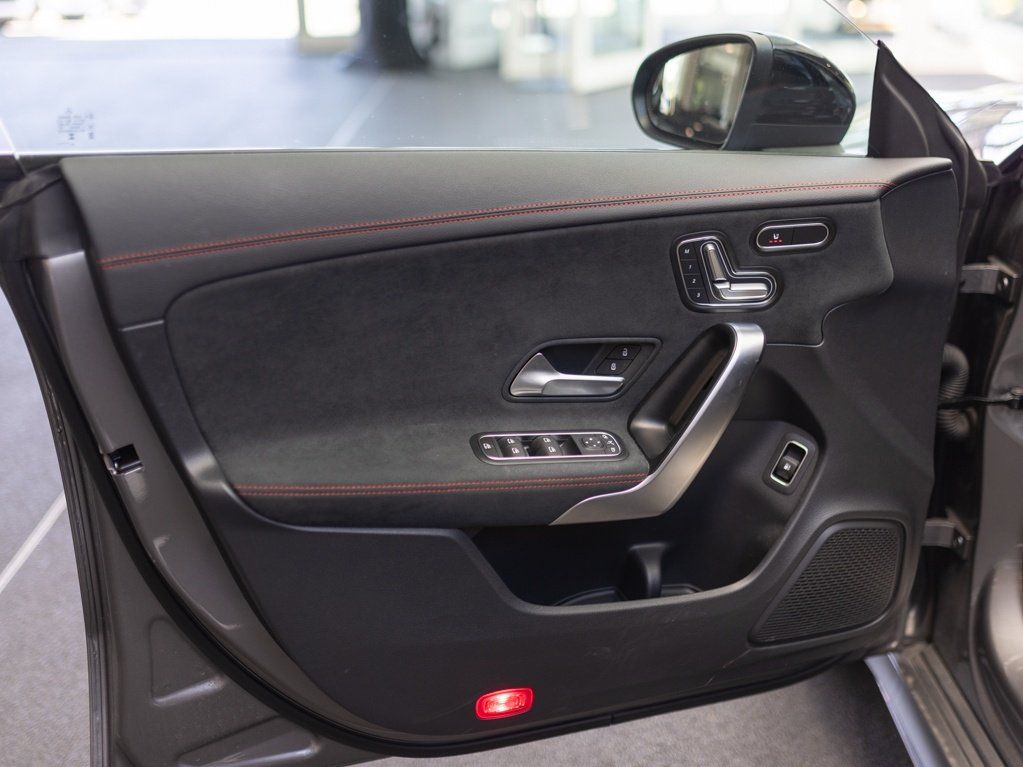 Mercedes-Benz CLA 250 2023