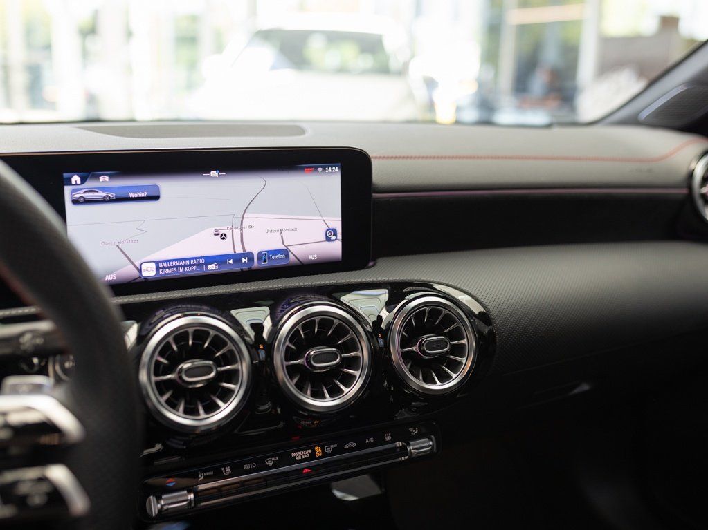 Mercedes-Benz CLA 250 2023