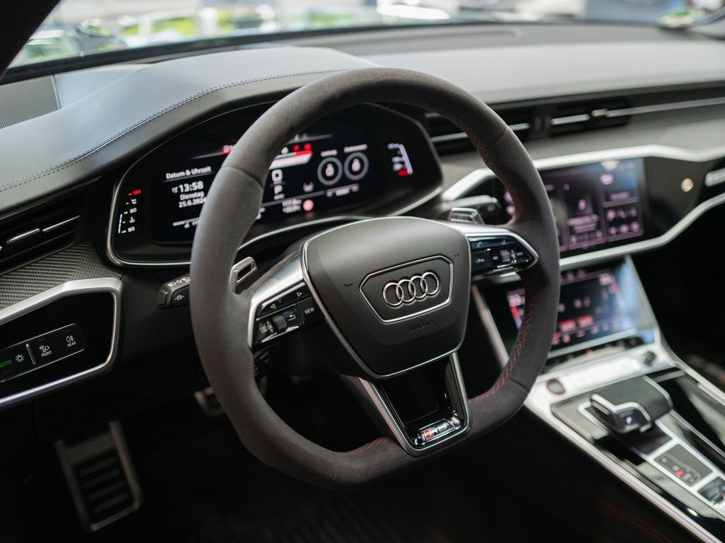 Audi RS6 2024