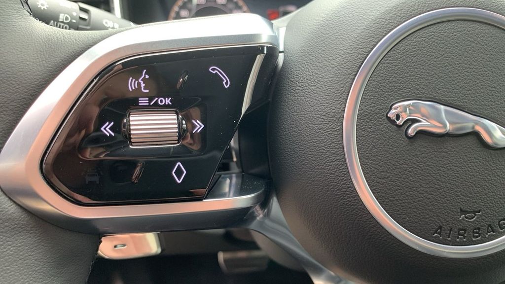 Jaguar XF 2024