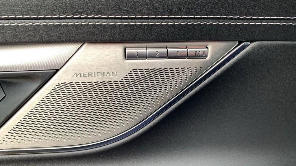 Jaguar XF 2024