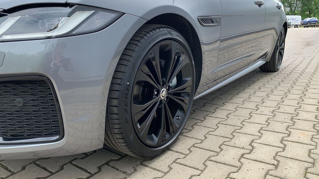 Jaguar XF 2024