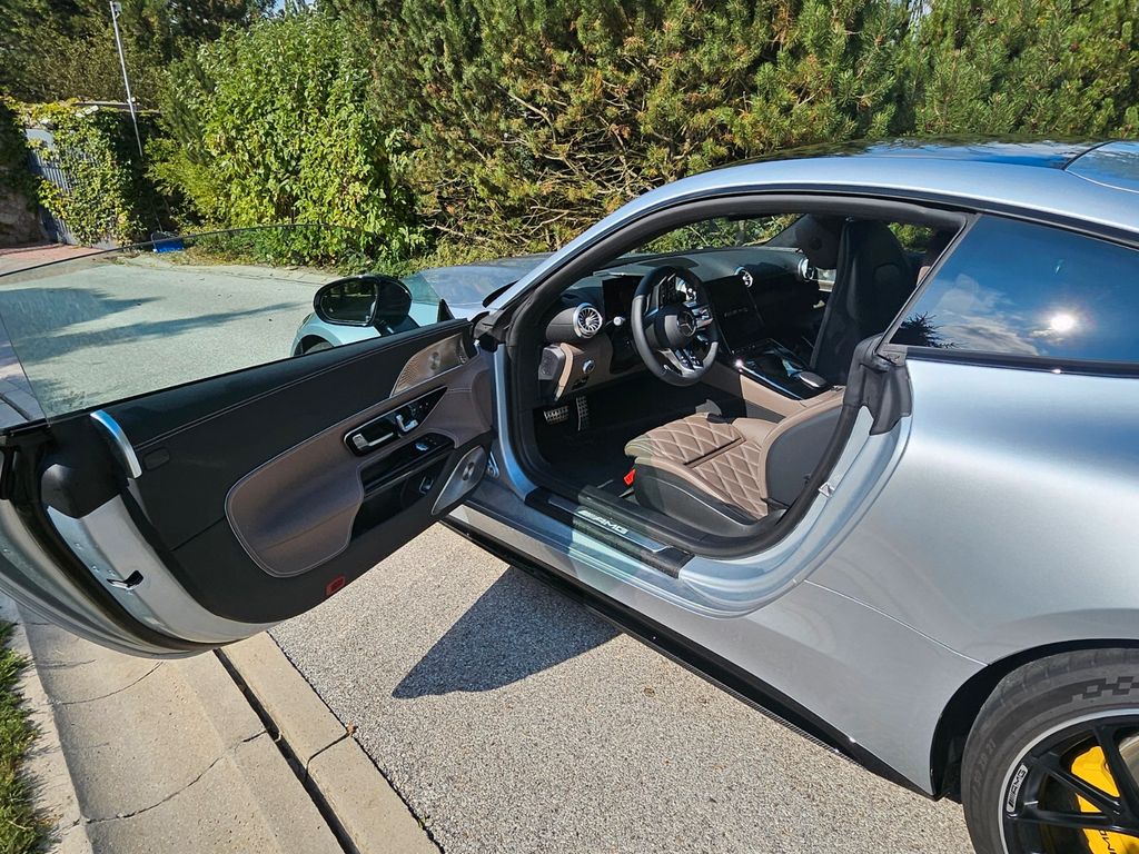 Mercedes-Benz AMG GT 2024