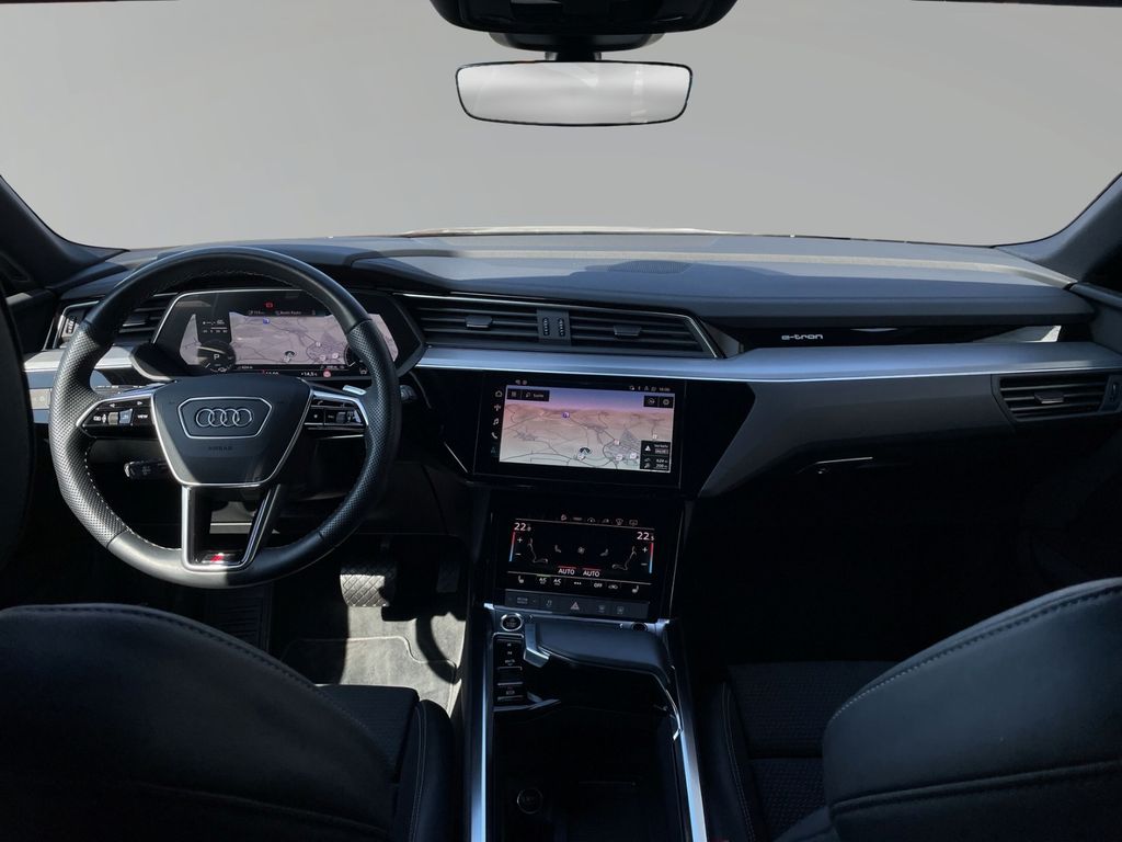 Audi e-tron 2022