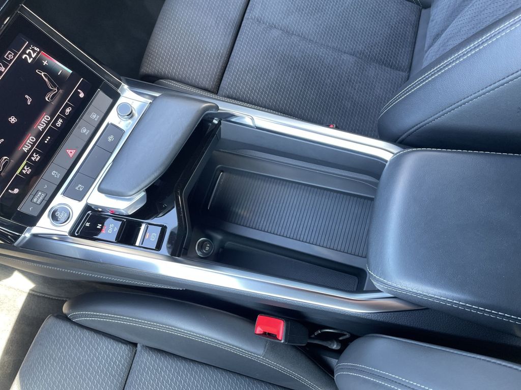 Audi e-tron 2022