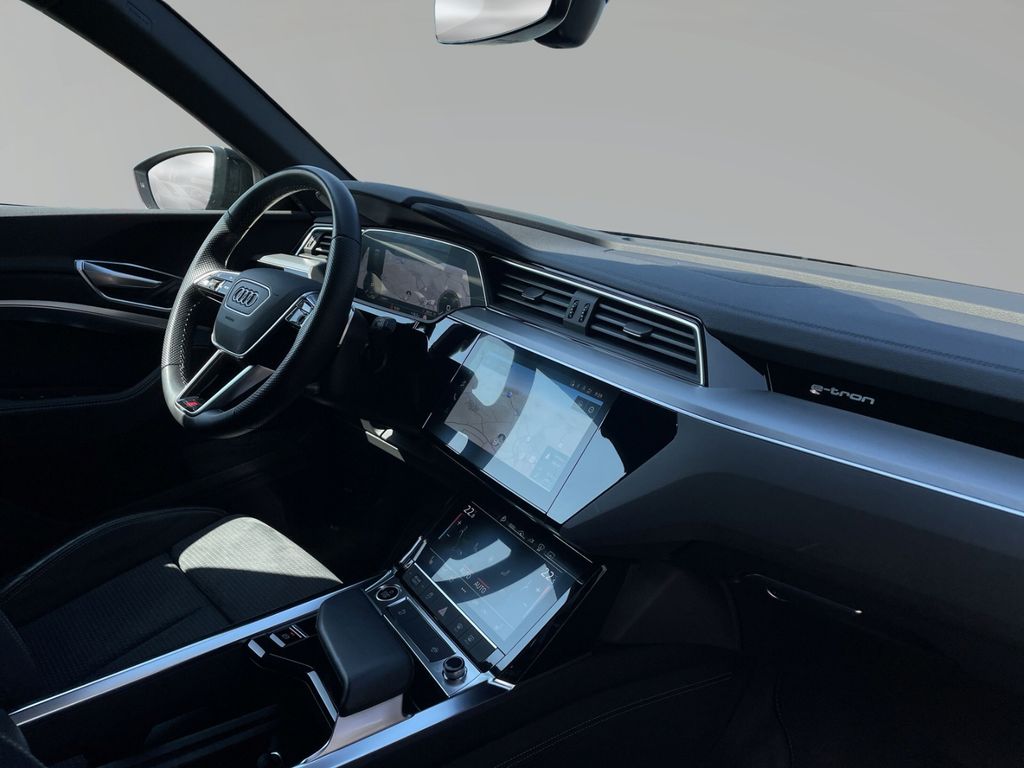Audi e-tron 2022