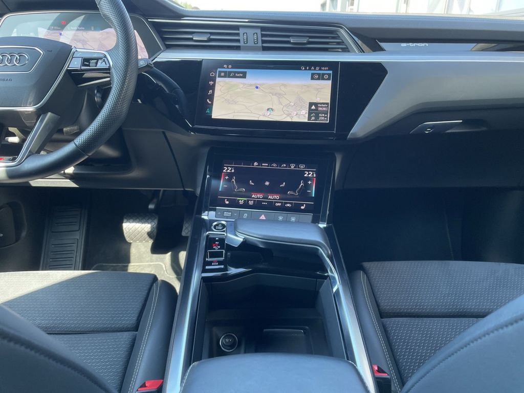 Audi e-tron 2022