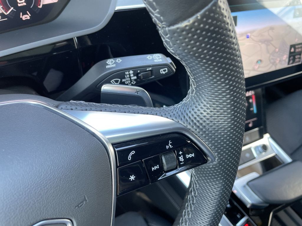 Audi e-tron 2022