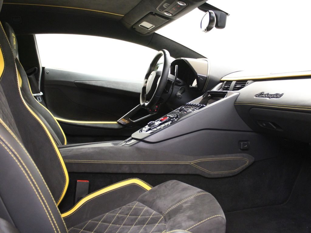 Lamborghini Aventador 2018