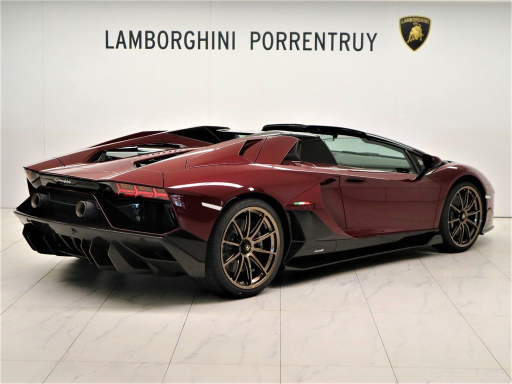 Lamborghini Aventador 2022