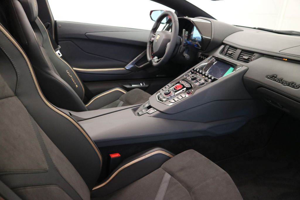 Lamborghini Aventador 2022