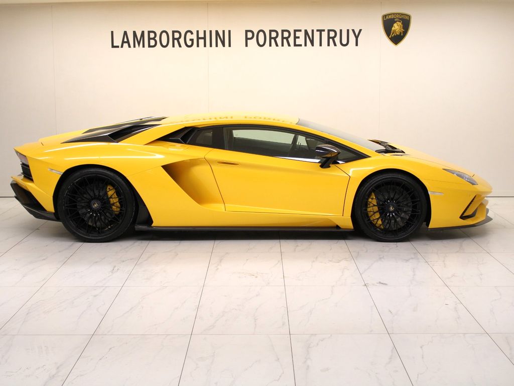 Lamborghini Aventador 2018