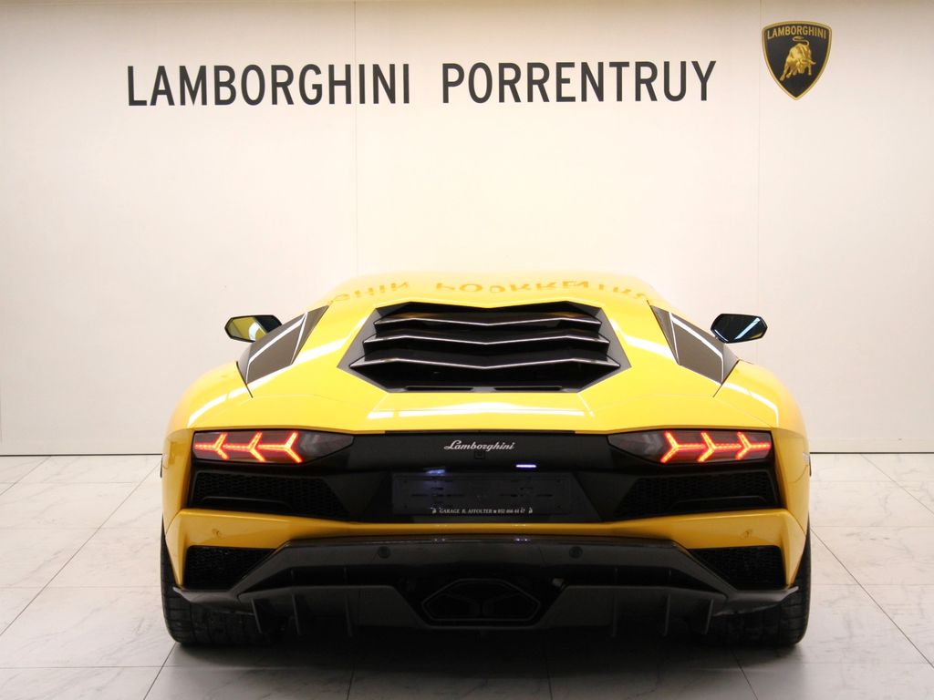 Lamborghini Aventador 2018