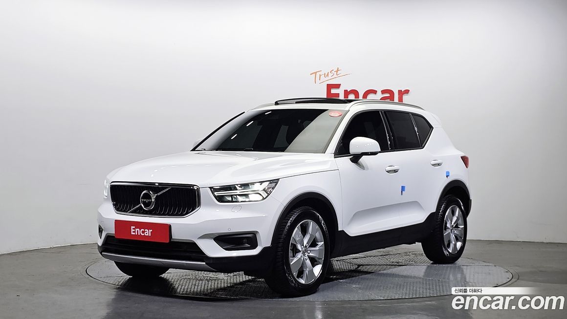 Volvo XC40 2021