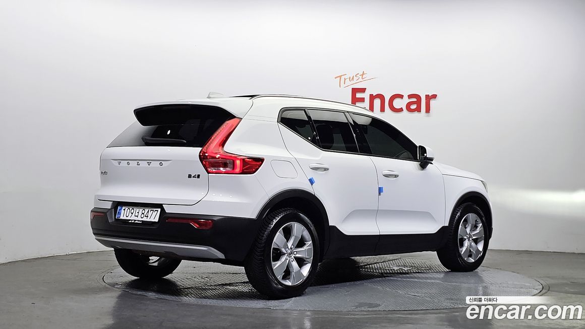 Volvo XC40 2021