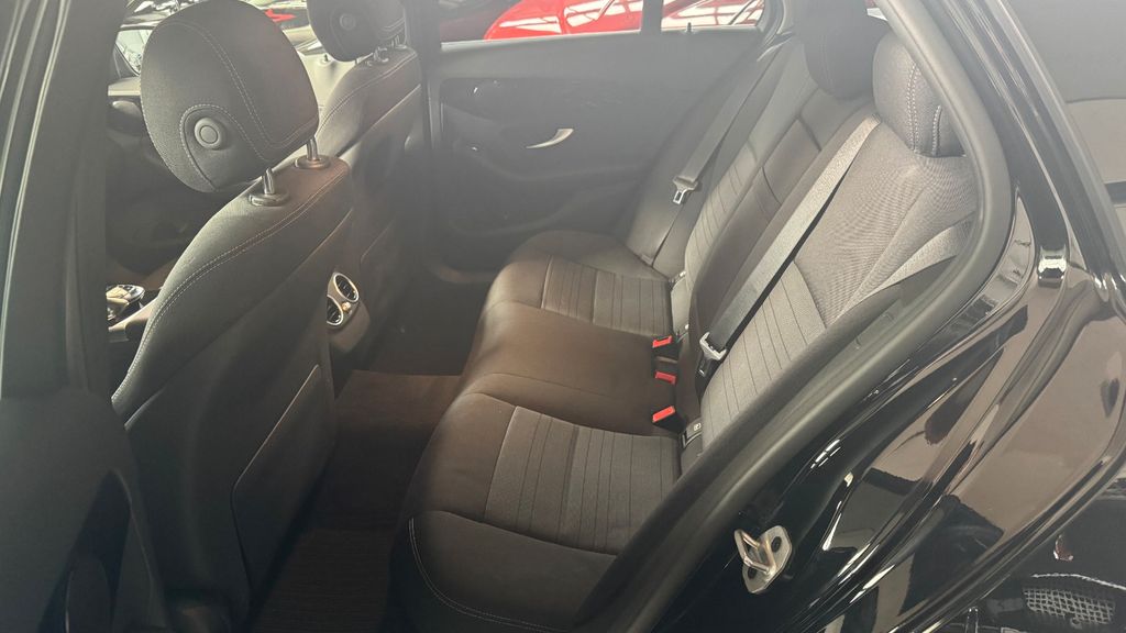 Mercedes-Benz C 300 2021