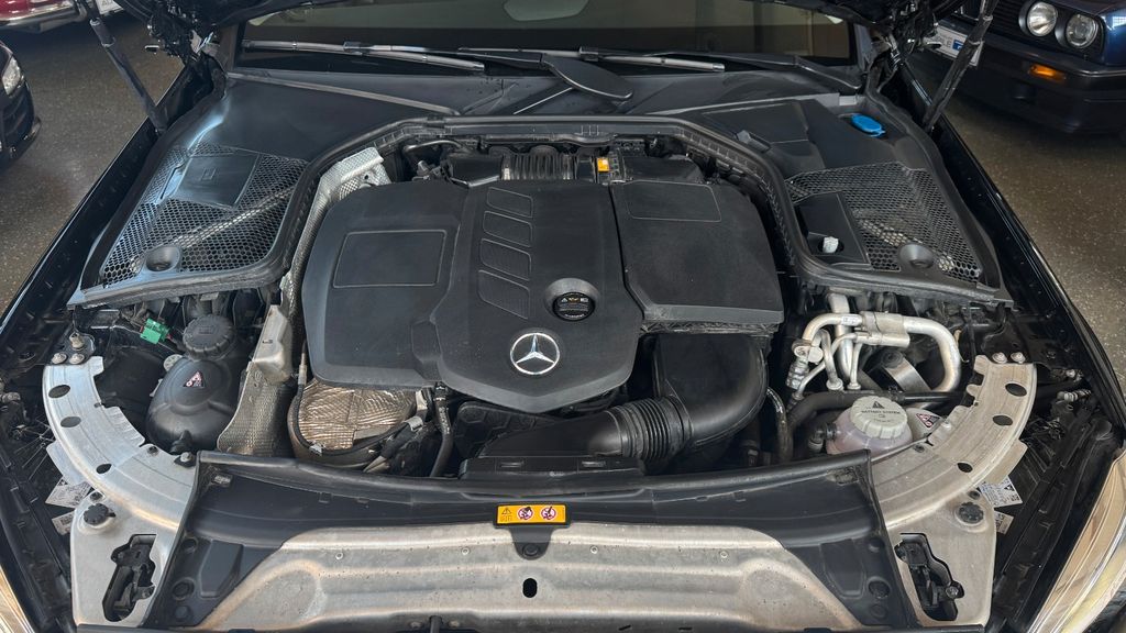 Mercedes-Benz C 300 2021