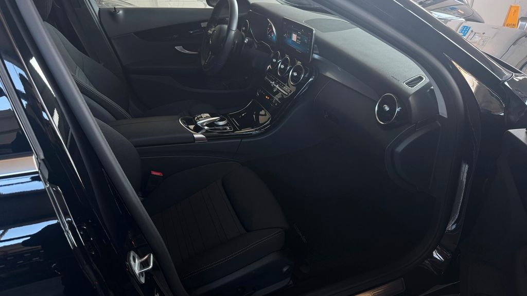 Mercedes-Benz C 300 2021