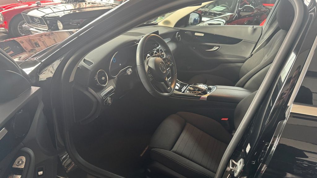 Mercedes-Benz C 300 2021