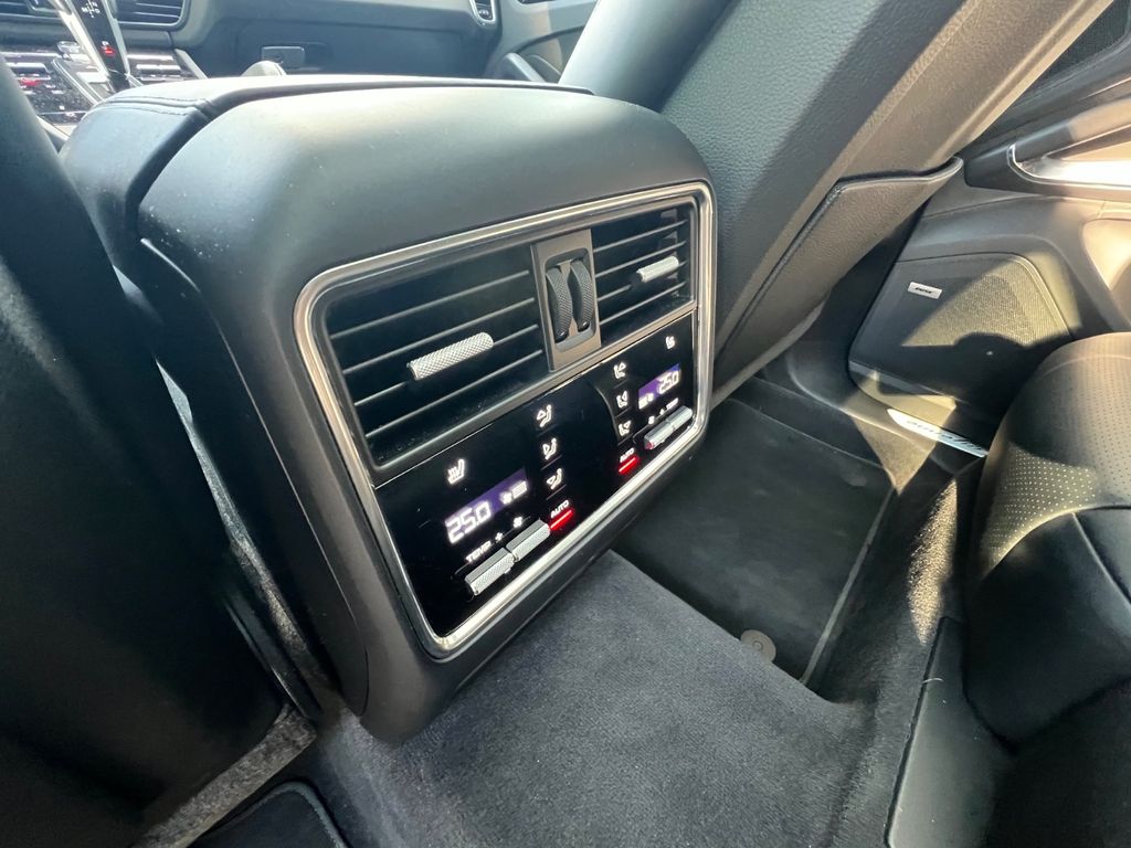 Porsche Cayenne 2019