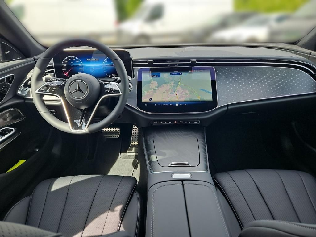 Mercedes-Benz E 300 2025