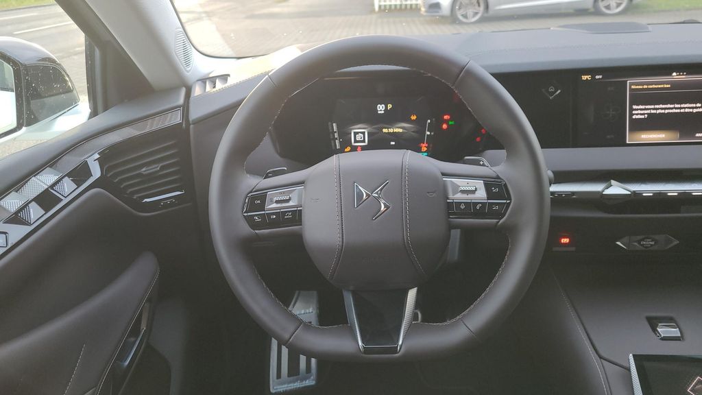 DS Automobiles DS4 2025