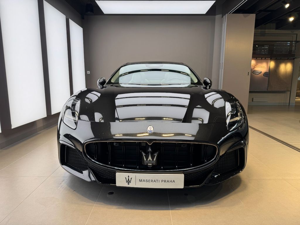 Maserati Granturismo 2023