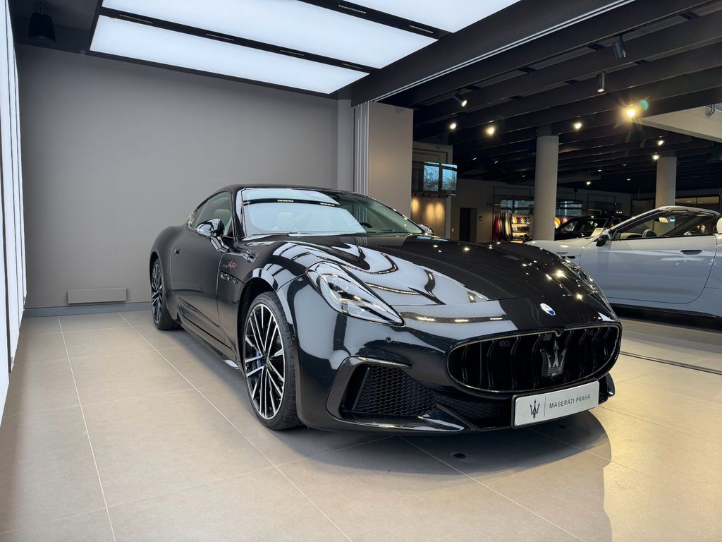 Maserati Granturismo 2023