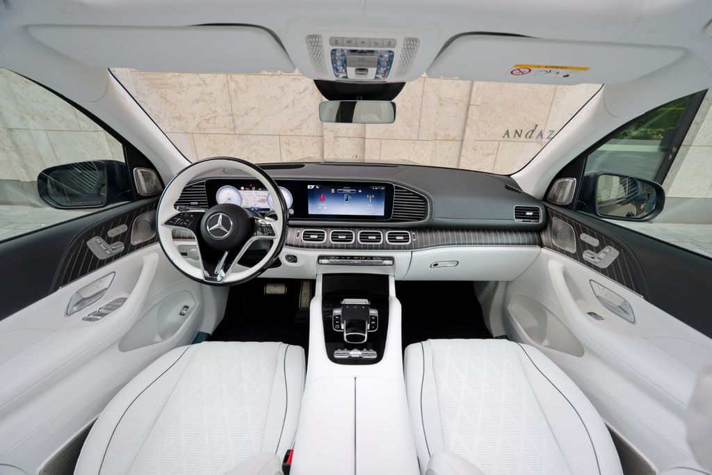 Mercedes-Benz GLS 600