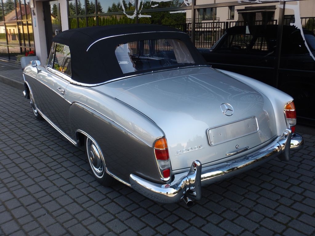 Mercedes-Benz 220 1960