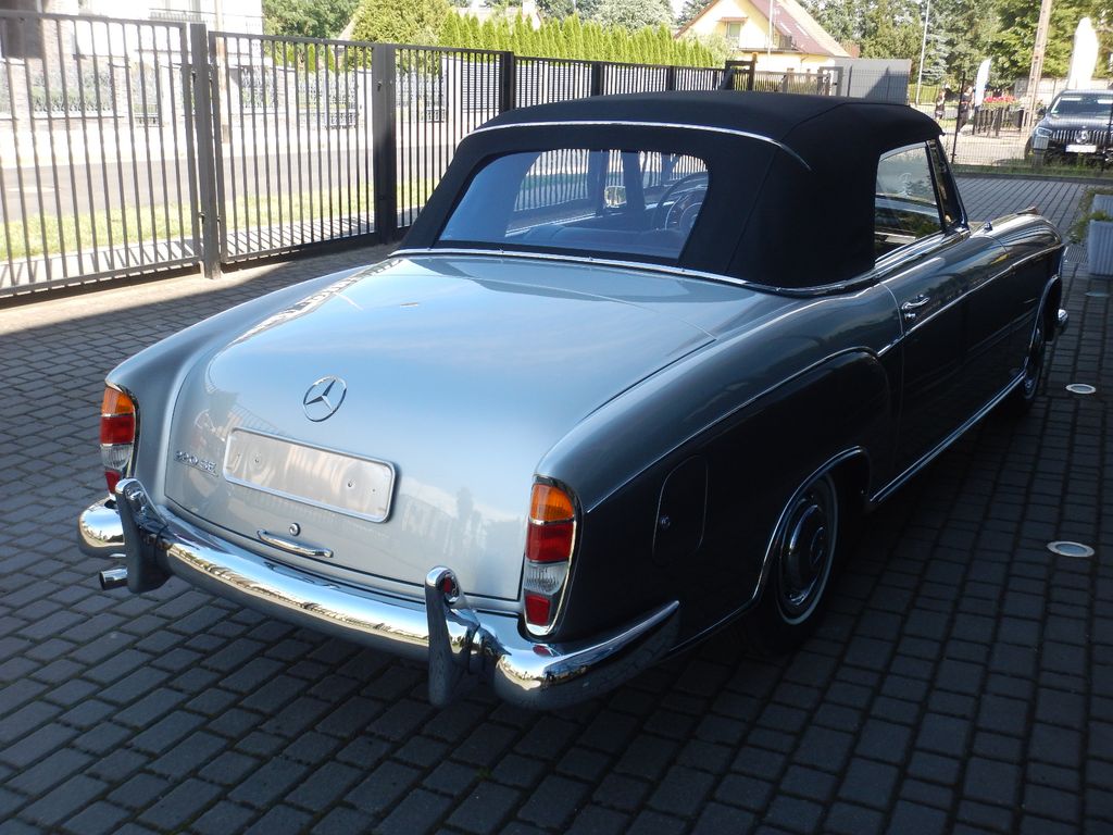 Mercedes-Benz 220 1960