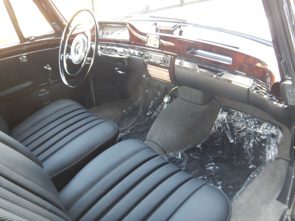 Mercedes-Benz 220 1960