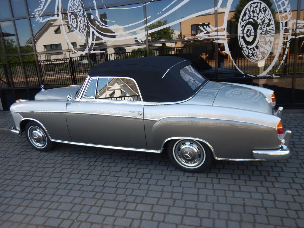 Mercedes-Benz 220 1960