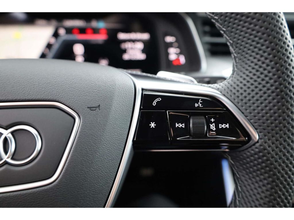Audi S6 2025