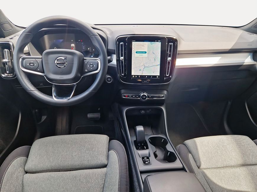 Volvo XC40 2024