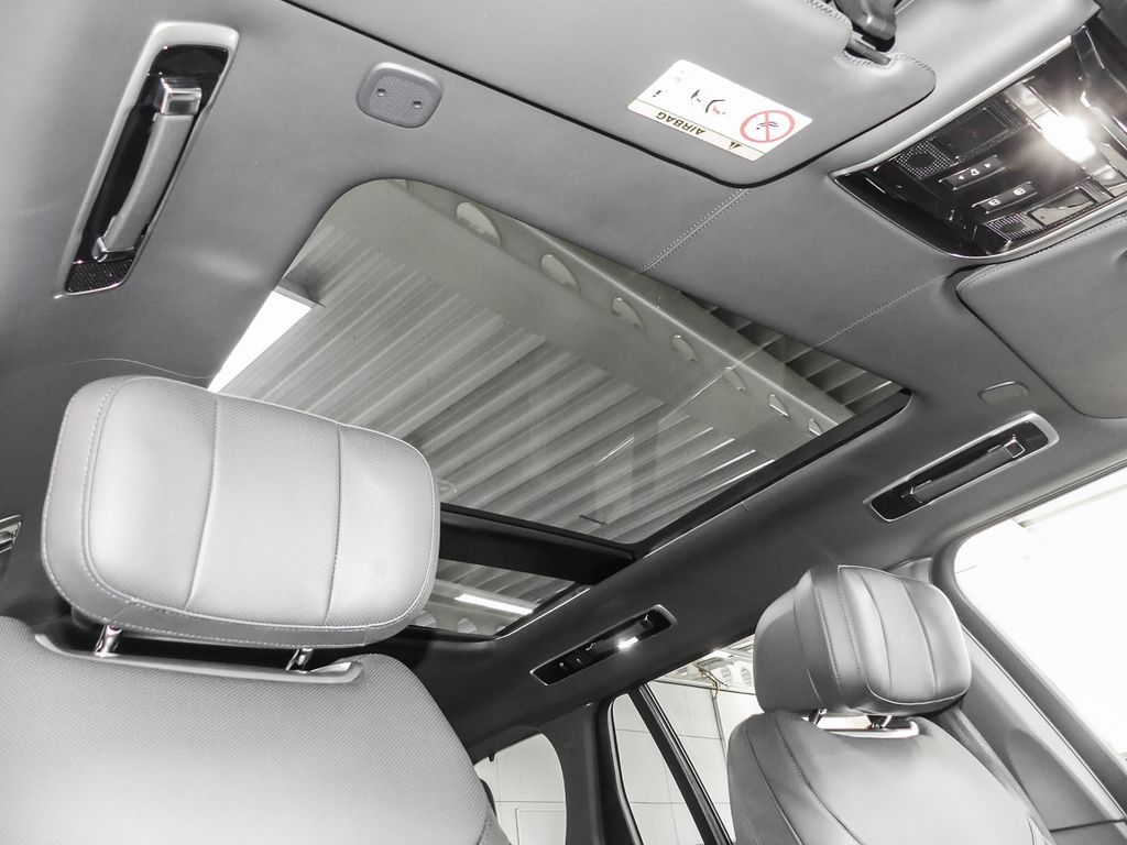 Land Rover Range Rover 2025