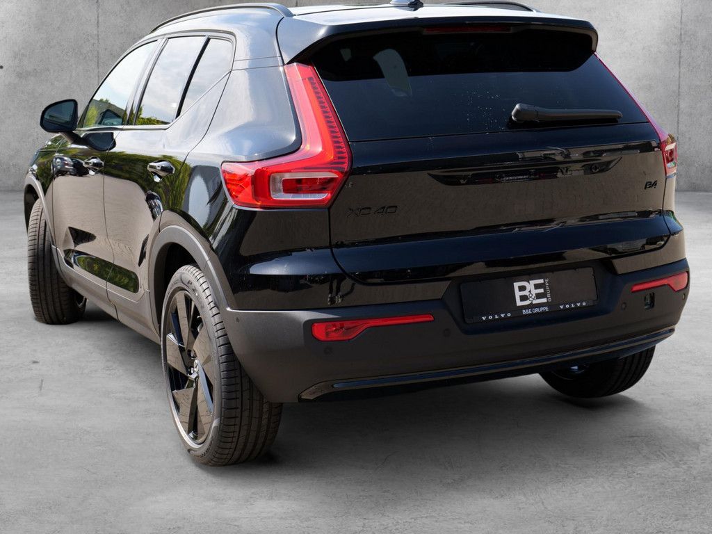 Volvo XC40 2025